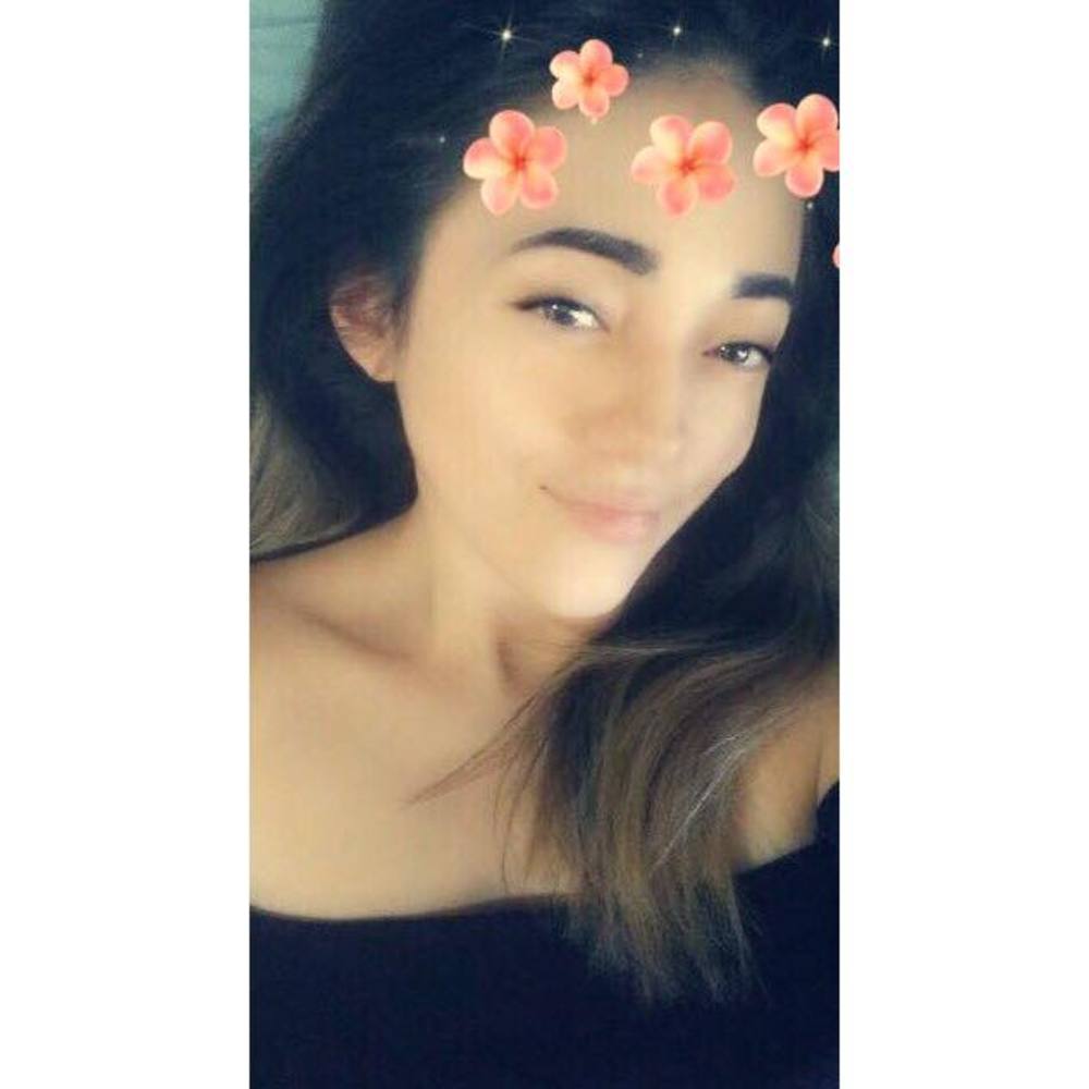 Meet your Posher, Claudia